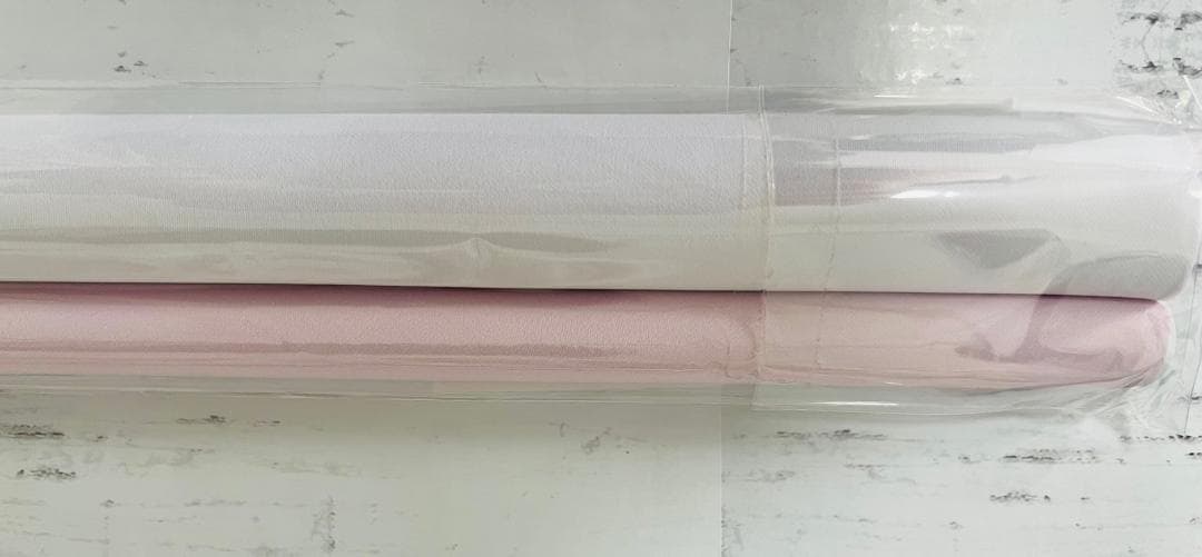 おもちもなか　リリーちゃん　B2タペストリー　未開封