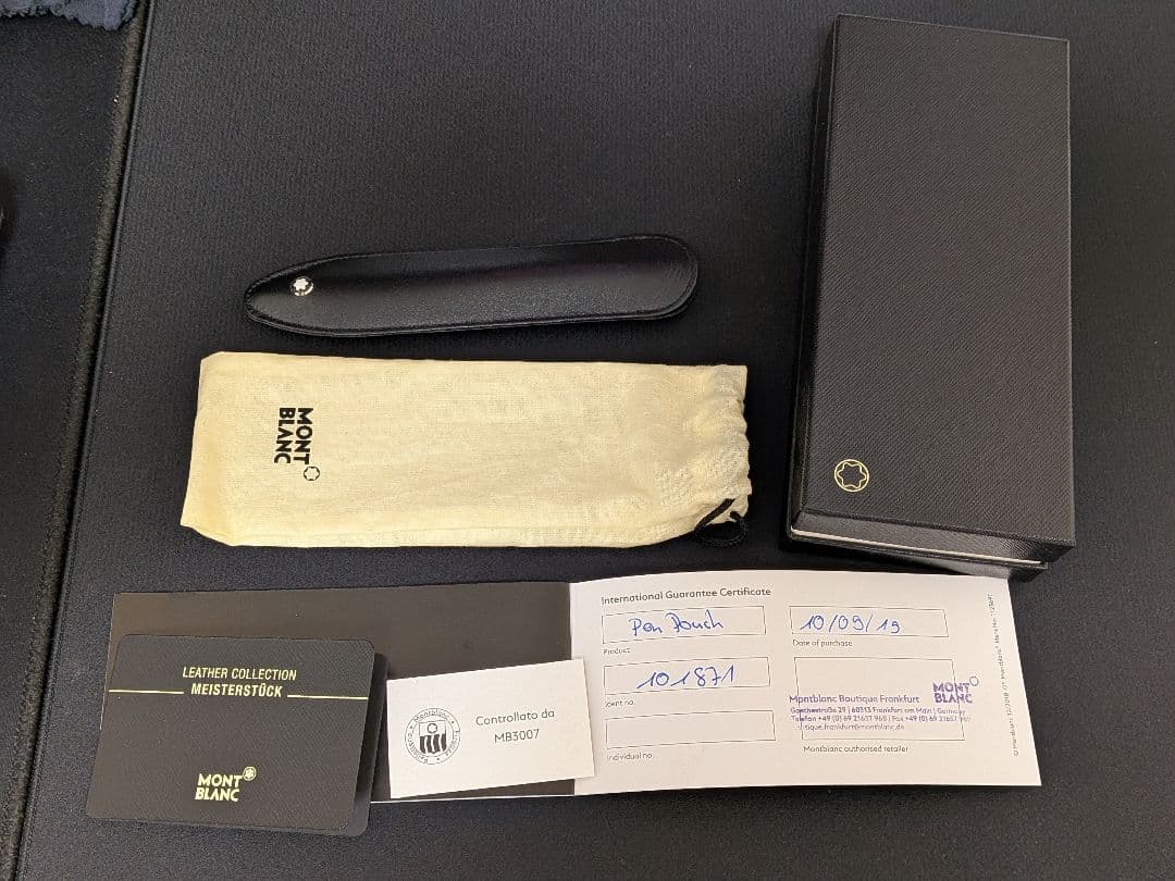 モンブラン　ペンスリーブ マイスターシュテュックレザー