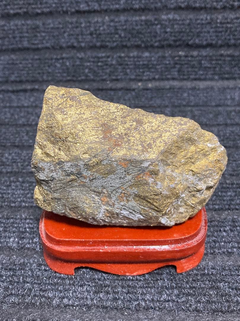 金鉱石　鉱物標本　鉱物