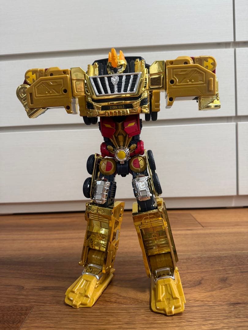 Gold edition韓国ハローカーボットペンタストム(箱あり)