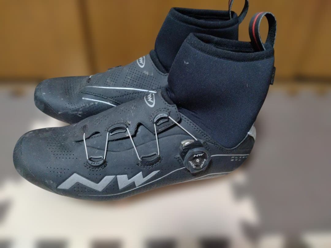 Northwave 冬用ロードビンディングシューズ