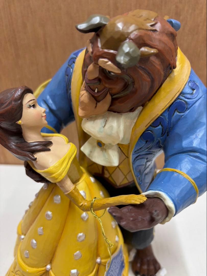 ディズニーショーケース 美女と野獣 大きなフィギュア