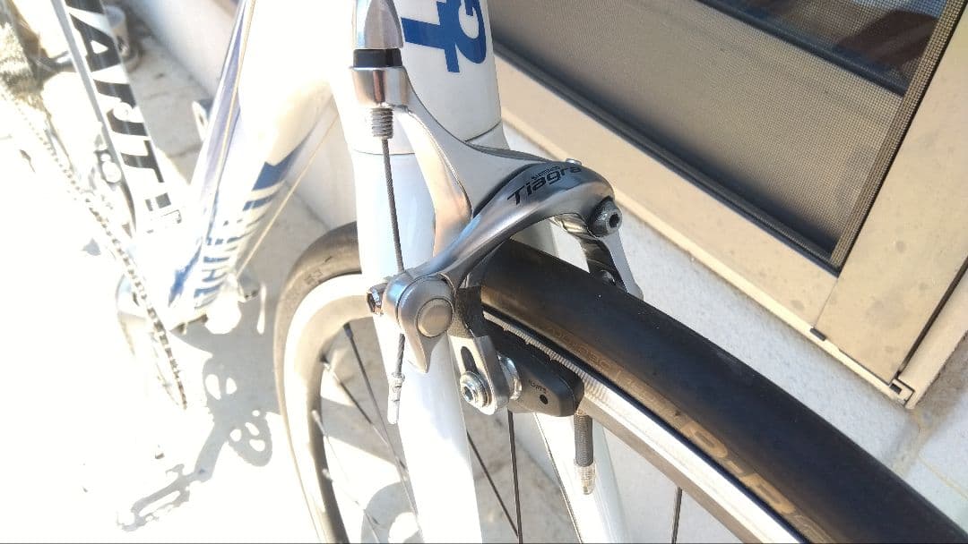 【整備済み】GIANT DEFY COMPOSITE SE　カーボンロードバイク