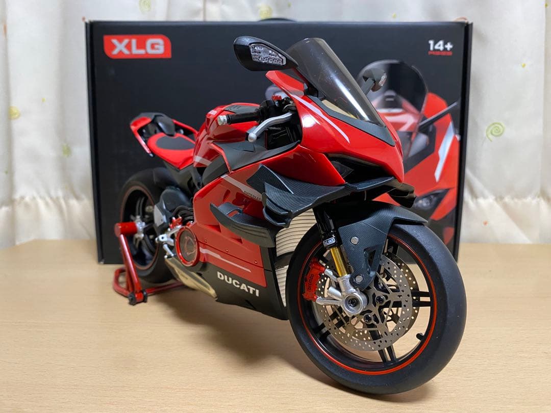 DUCATI パニガーレv4 スーパーレッジェーラ 1/7スケール　ドゥカティ