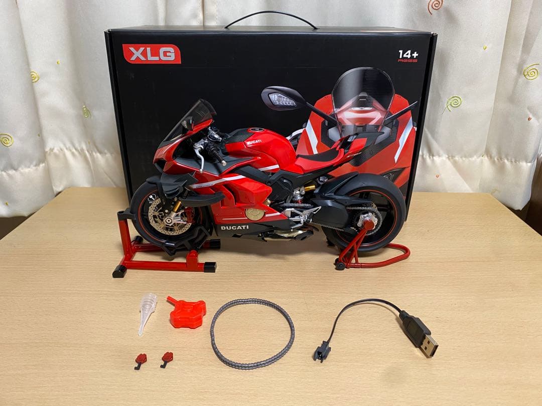 DUCATI パニガーレv4 スーパーレッジェーラ 1/7スケール　ドゥカティ