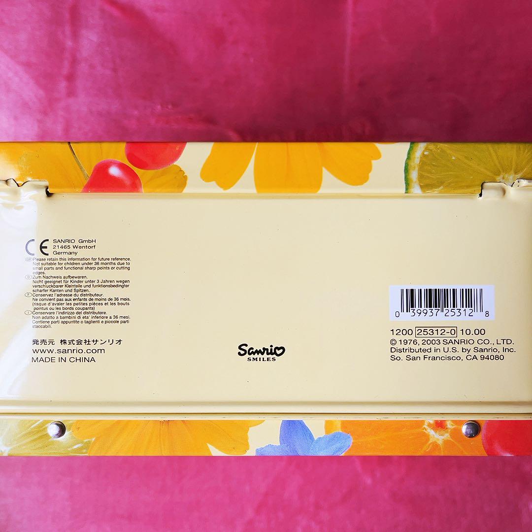 希少レア　ハローキティ　USA アルバム　缶ケース　着ぐるみ　ハチ　2003