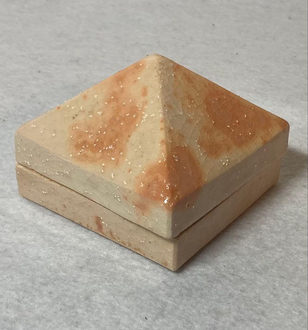 B322h 「元伯好 兜巾香合」八坂焼　共箱　香道具　茶道具