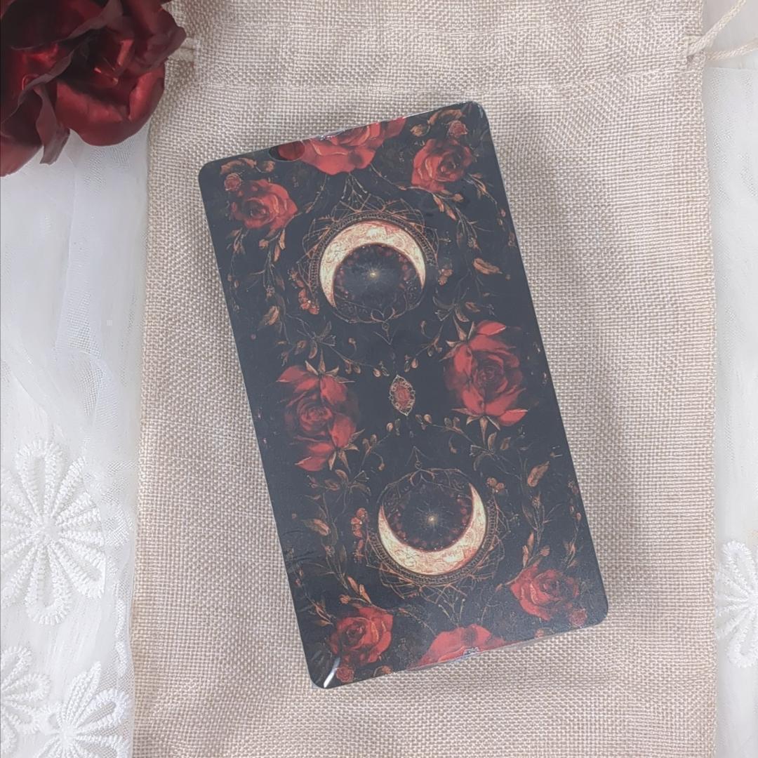 【正規品タロットカード】美麗✨海外インディーズ✨黒×赤×白のゴシックな世界観