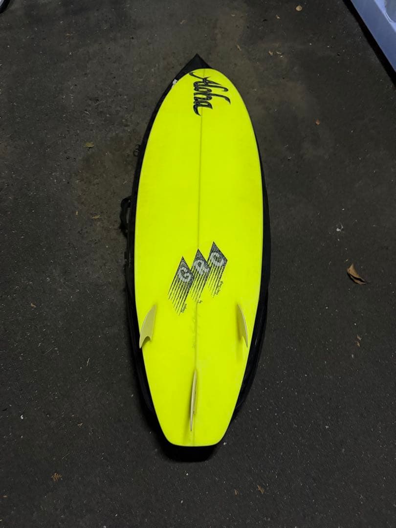 Aloha184cm（6’0”）ショートボード 美品 デッキパッド付 ケース付き