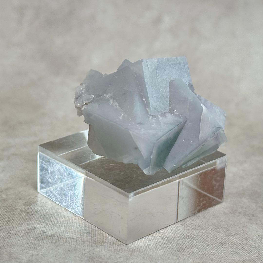 【D154】ポーセリンフローライト ヤオガンシャン 原石 鉱物 標本