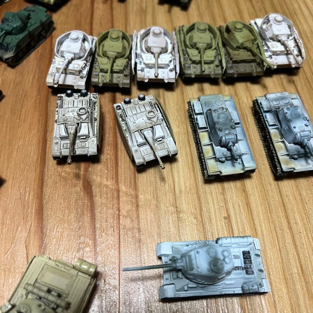 1/144 戦車　フィギュア