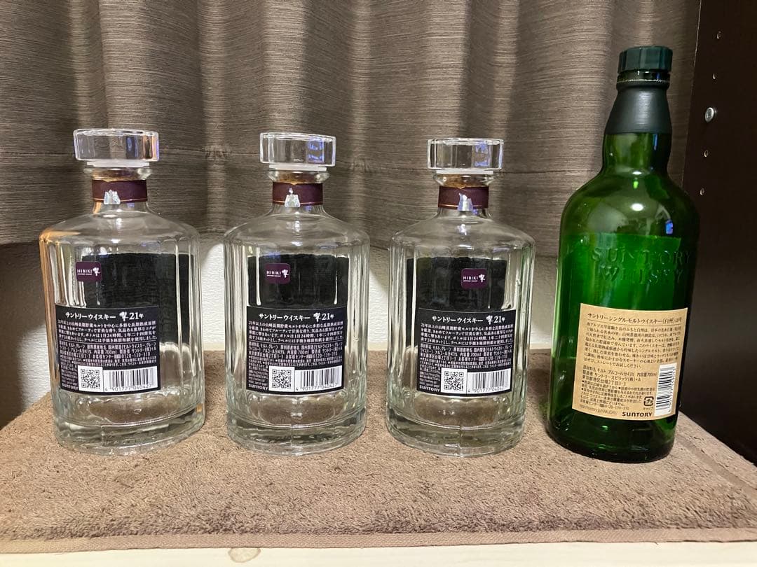 響 21年空き瓶3本　白州18年空き瓶１本 ４本セット