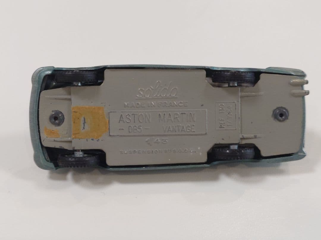 ミニカー SOLIDO 130 ASTON - MARTIN VANTAGE