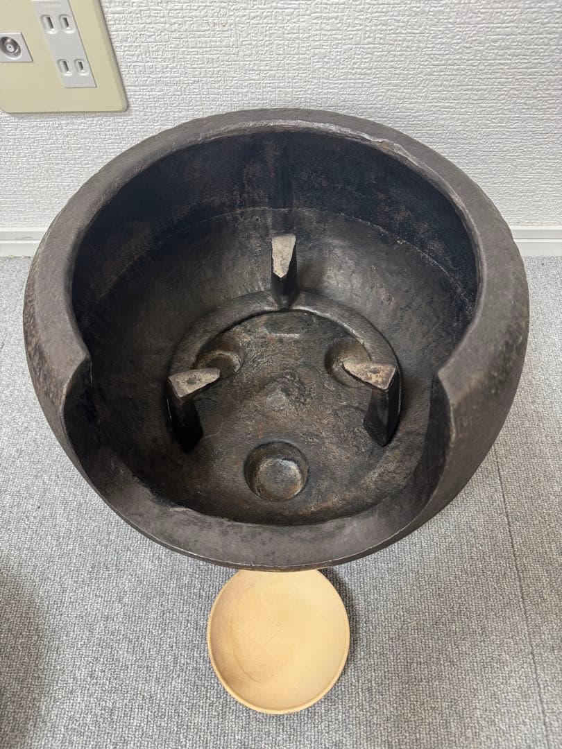 アンティーク　茶道具　風炉　鉄釜　五徳　3点セット