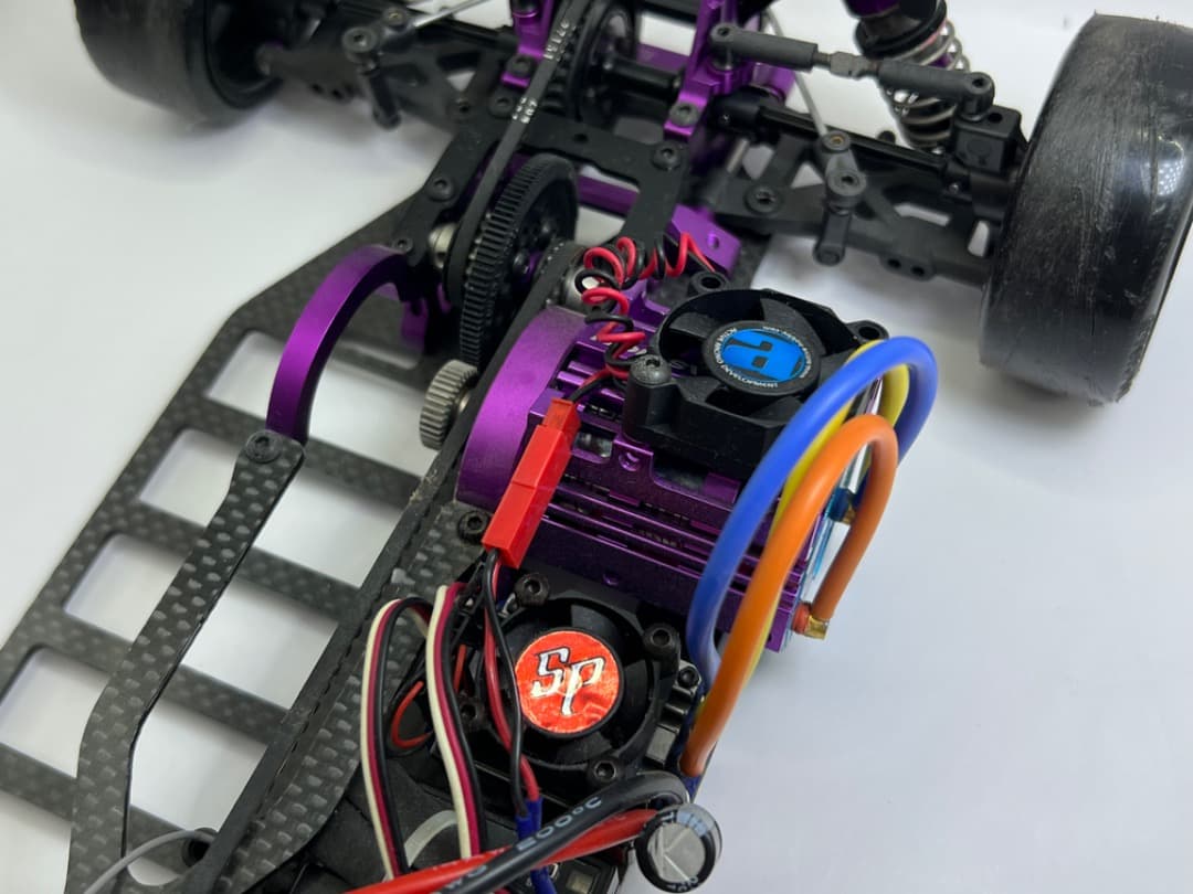 【SALE】HPI サイクロン TC ジャンク品【ドリフト仕様】