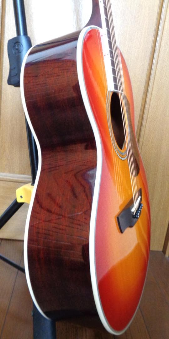 James J-300A　チューナー、カポ、ギターケース付属　美品！　アコギ