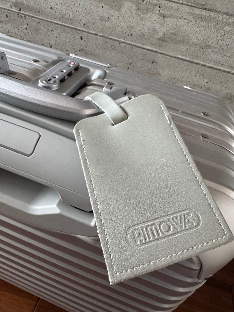 twins　使用回数1回　RIMOWA ORIGINALコンパクト