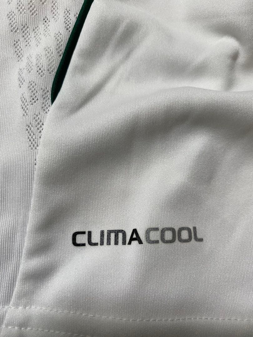 長谷部誠　直筆サイン入りヴォルフスブルクユニフォーム 直筆サインポストカード付き