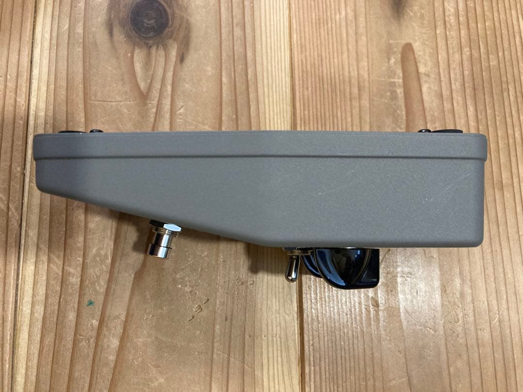 ギター BEHRINGER FUZZ BENDER