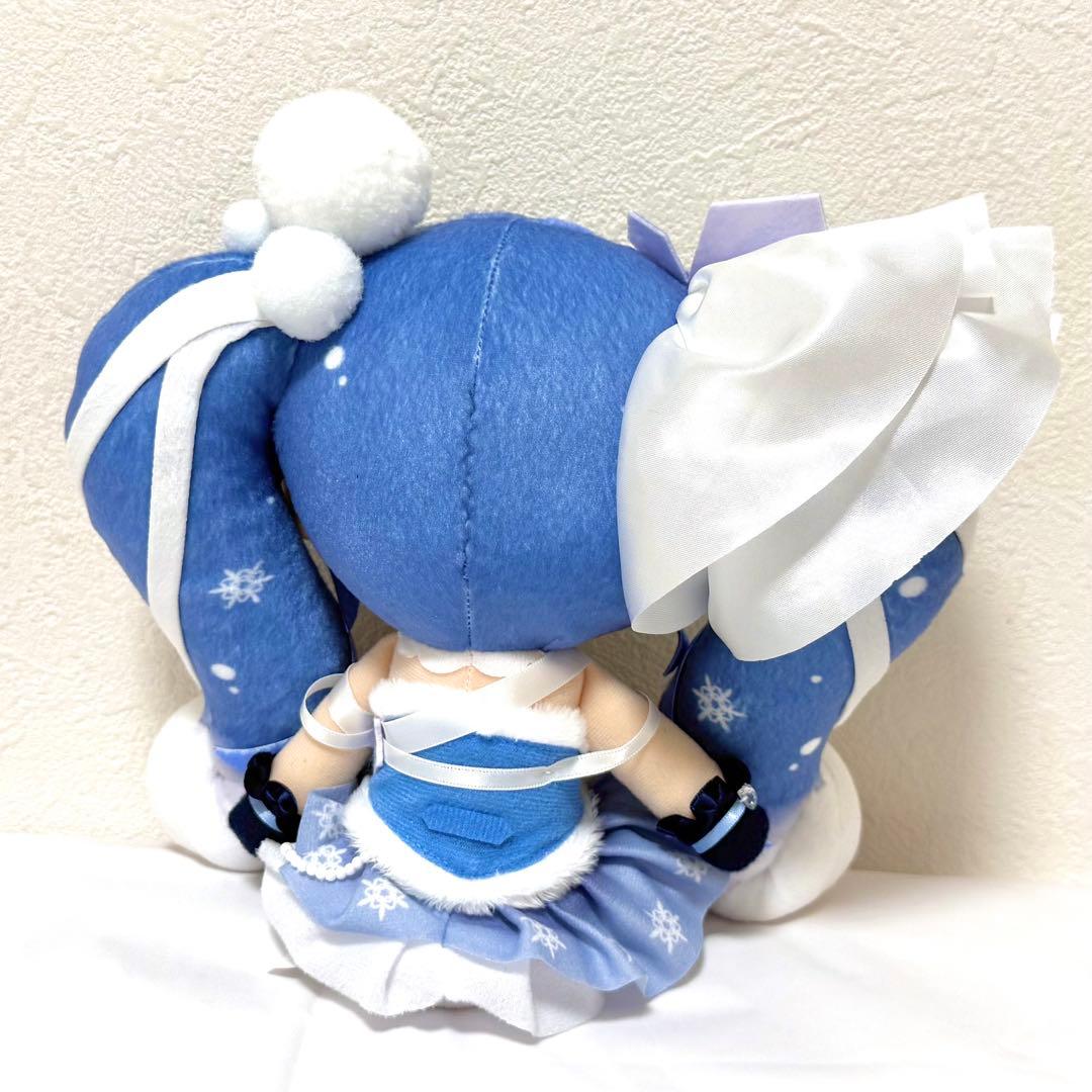 初音ミク　雪ミク　2025 gift ぬいぐるみ　Crystal 