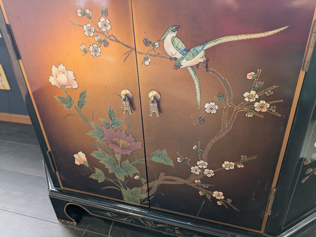 送無料！芸術品　シノワズリ　サイドボード　チェスト　中国家具　金箔　アンティーク