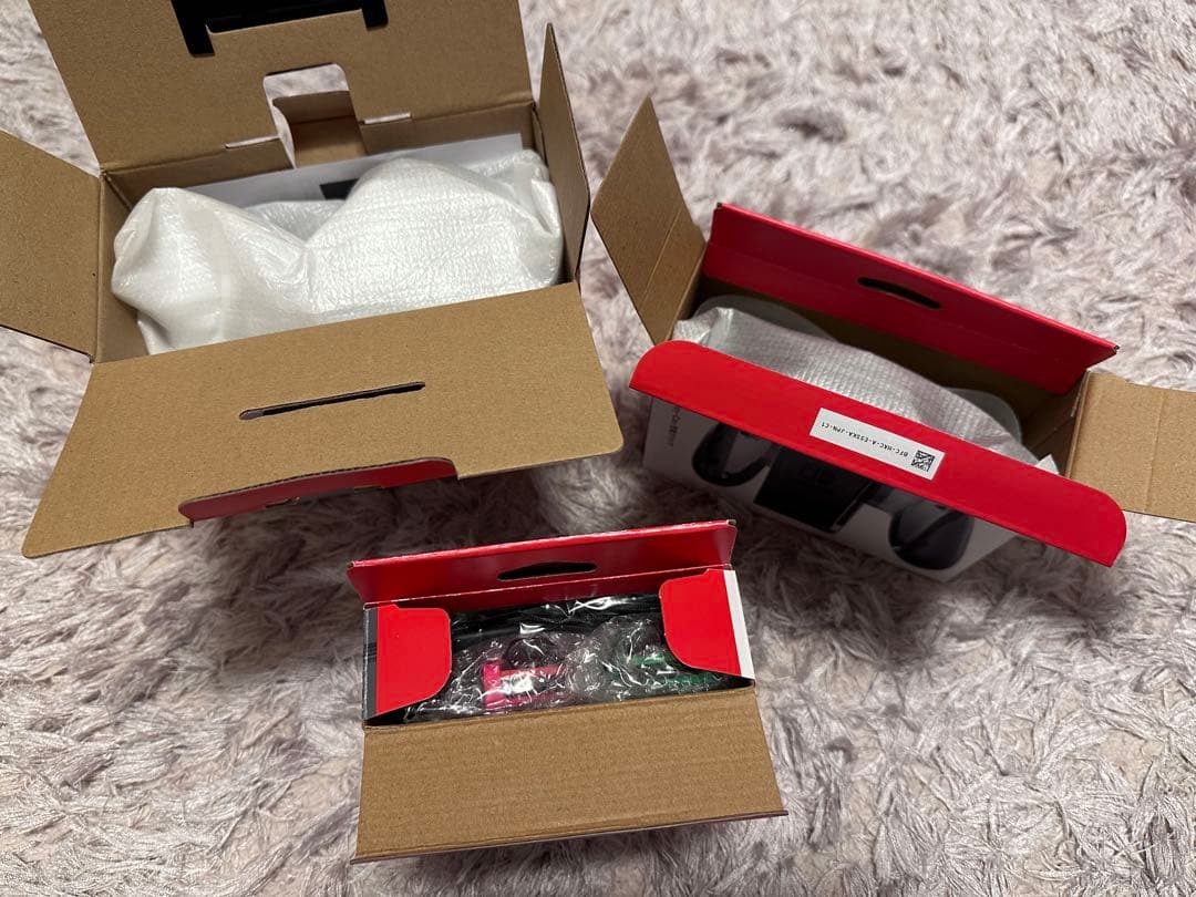 Nintendo Switch 本体 + ジョイコン + プロコントローラー