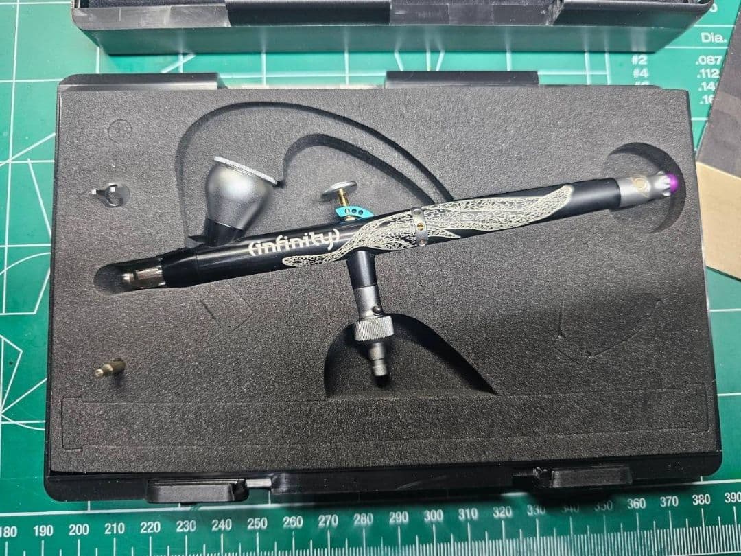 エアブラシ Harder & Steenbeck infinity Kyiv