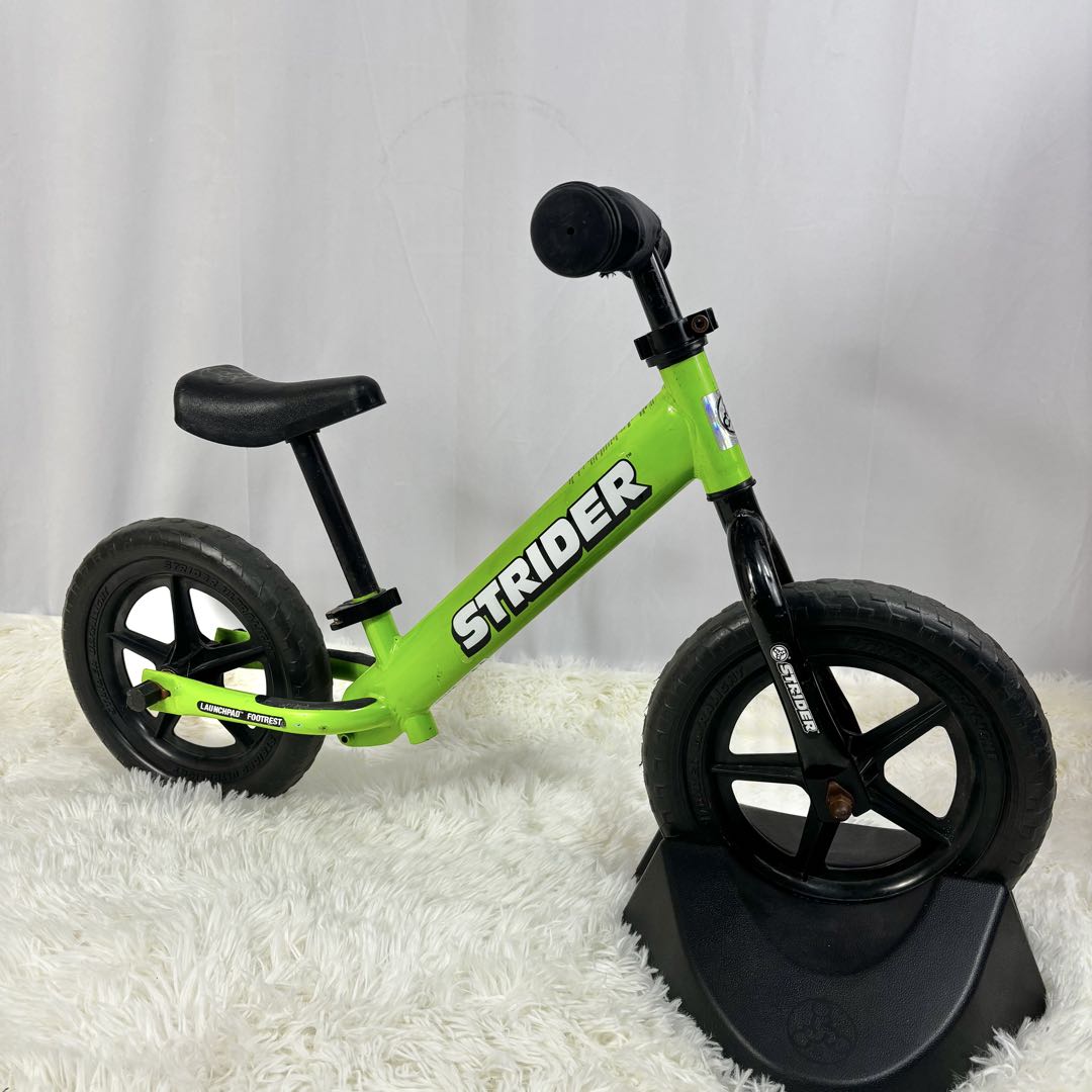 【美品】STRIDER ストライダー　グリーン　緑　バランスバイク