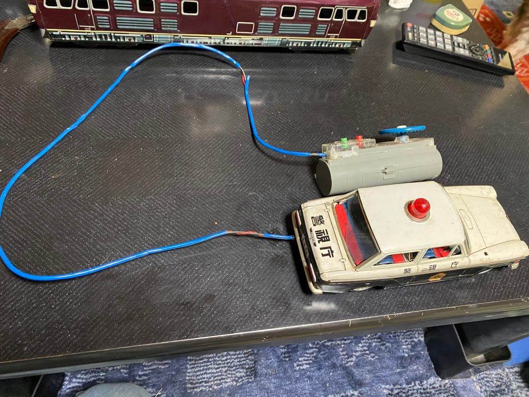 ブリキ製　トヨタ　パプリカ　警視庁パトカー