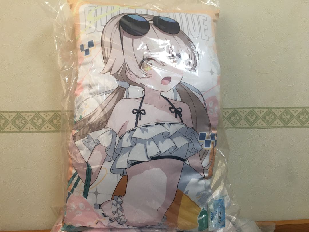 ブルーアーカイブ　ビジュアルアートクッション水着ver.　全種セット