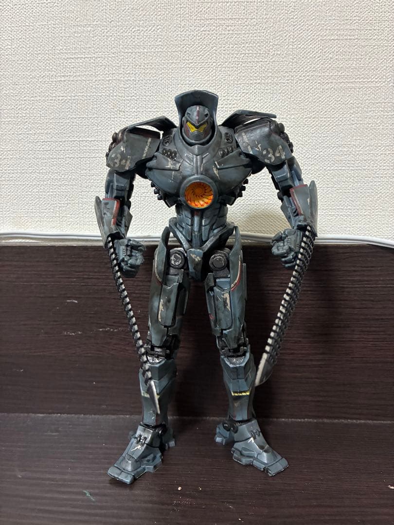 ネカ　パシフィック・リム　フィギュア　レザーバック　ジプシーデンジャー　NECA