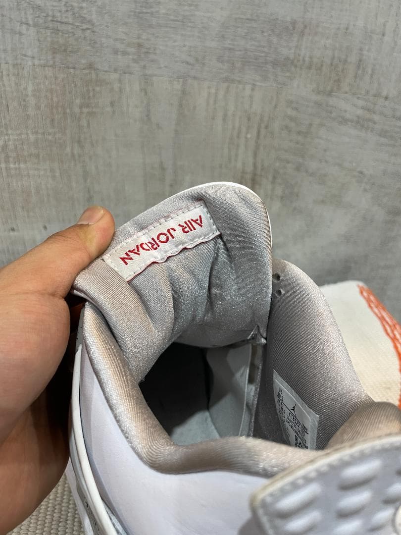 NIKE ナイキ エアジョーダン4 レトロ / テックホワイト