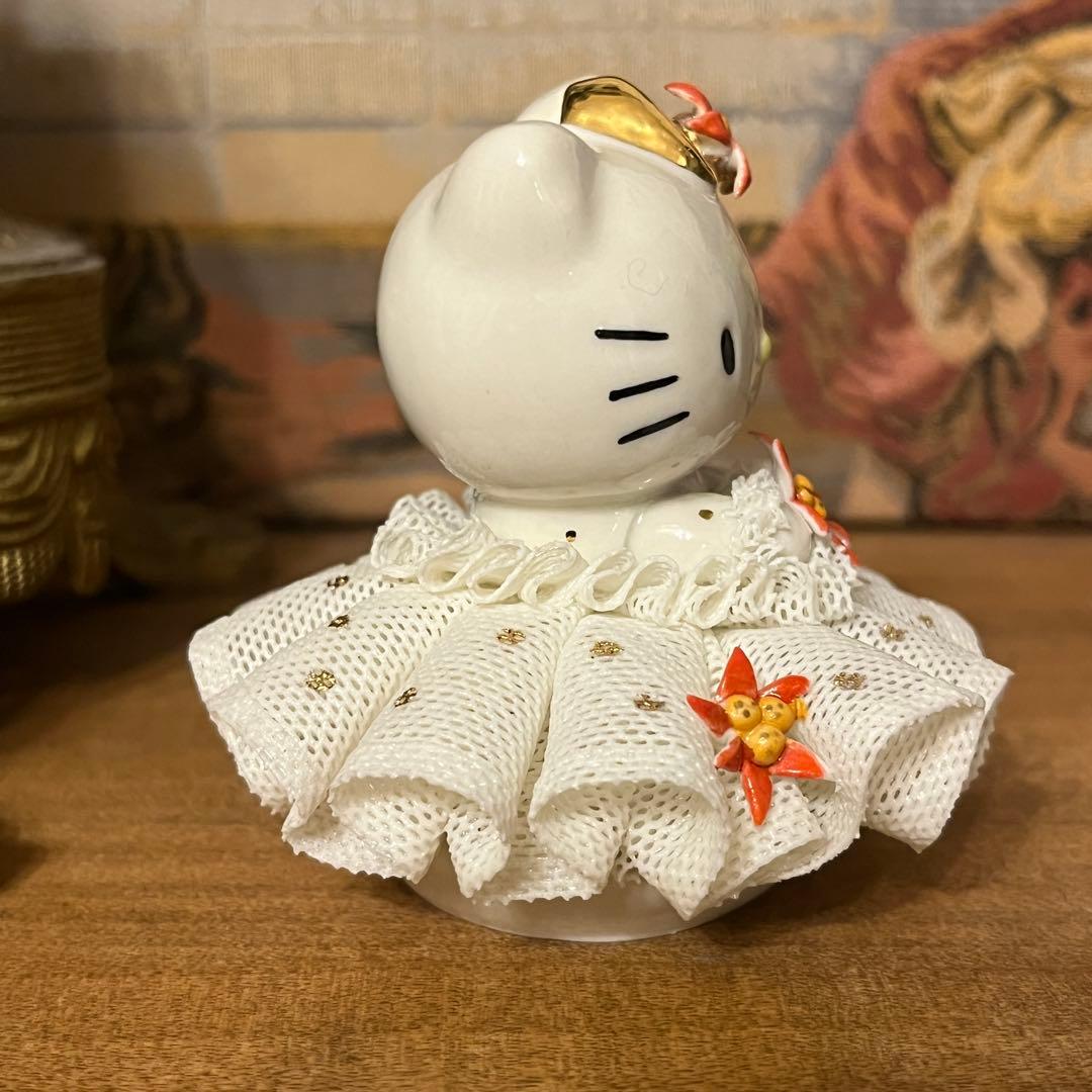 100体限定 ハローキティ アイリッシュドレスデン 陶器製 置物