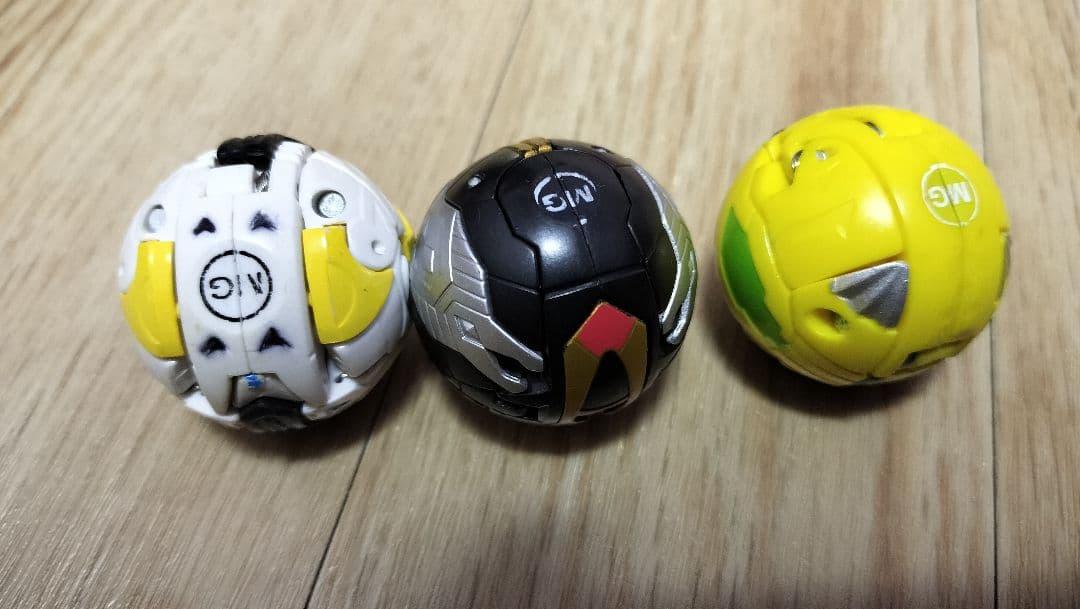 爆丸 シャドウ三銃士 狼ガロウ 兜マヒサス 架ゲザード デッキ