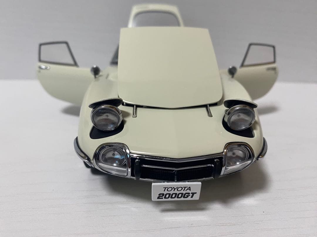 1/18 オートアート TOYOTA 2000GT ワイヤースポークホイール