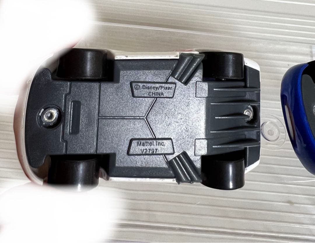 カーズミニカー（マテル）マックィーン日本ペイント、海外ペイント