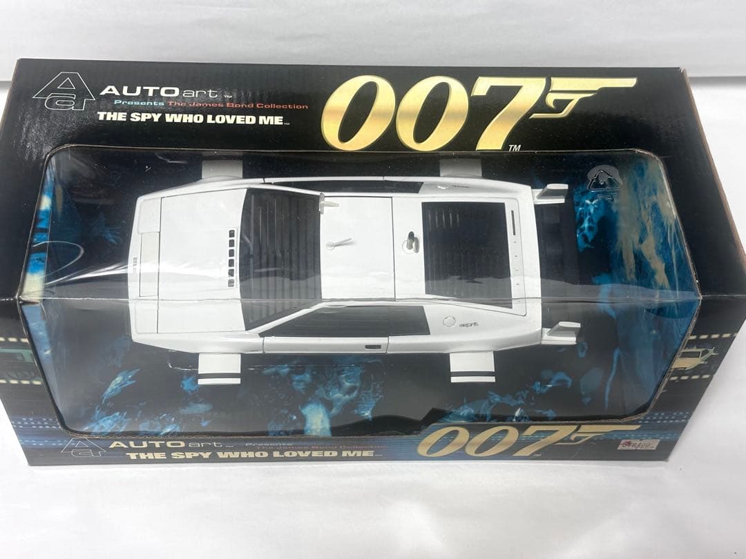 1/18 オートアート ロータス エスプリ 007 私を愛したスパイ サブマリン