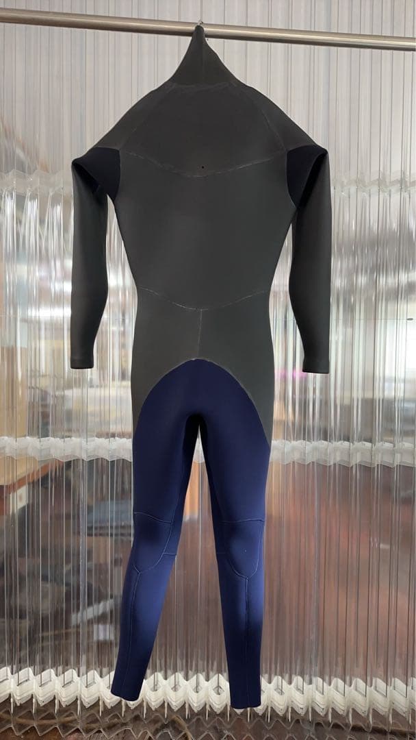 セミドライ　ネイビー　L. 3/2mm レガシー