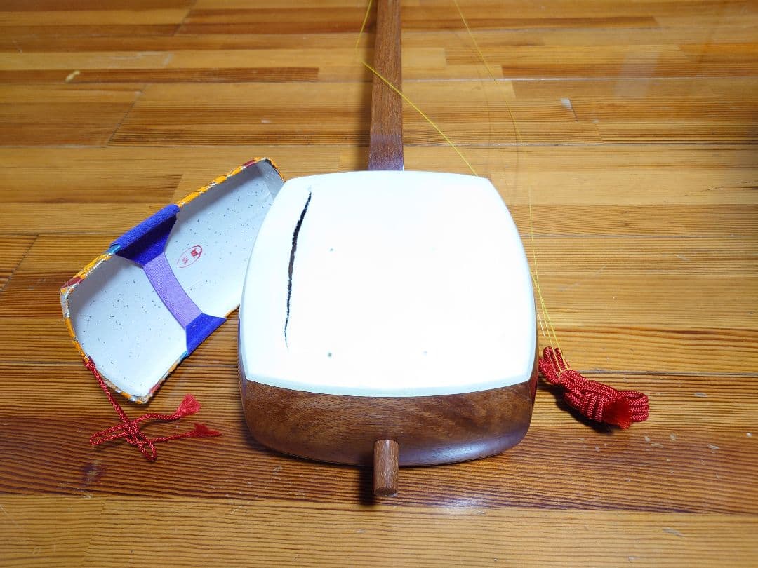 和楽器 三味線 ハードケース（鍵あり）付き ジャンク