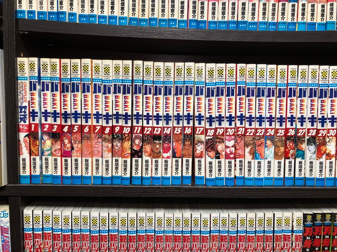 刃牙シリーズ全巻セット（外伝付き）＋バキ外伝拳刃　＋　バキ外伝疵顔セット