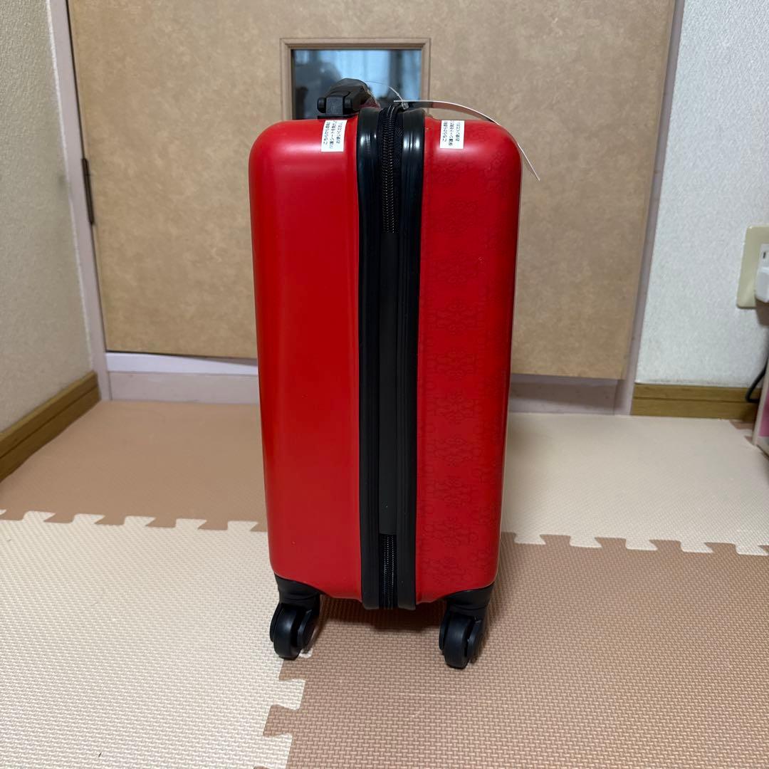 新品　yoshikitty トランク型キャリーケース