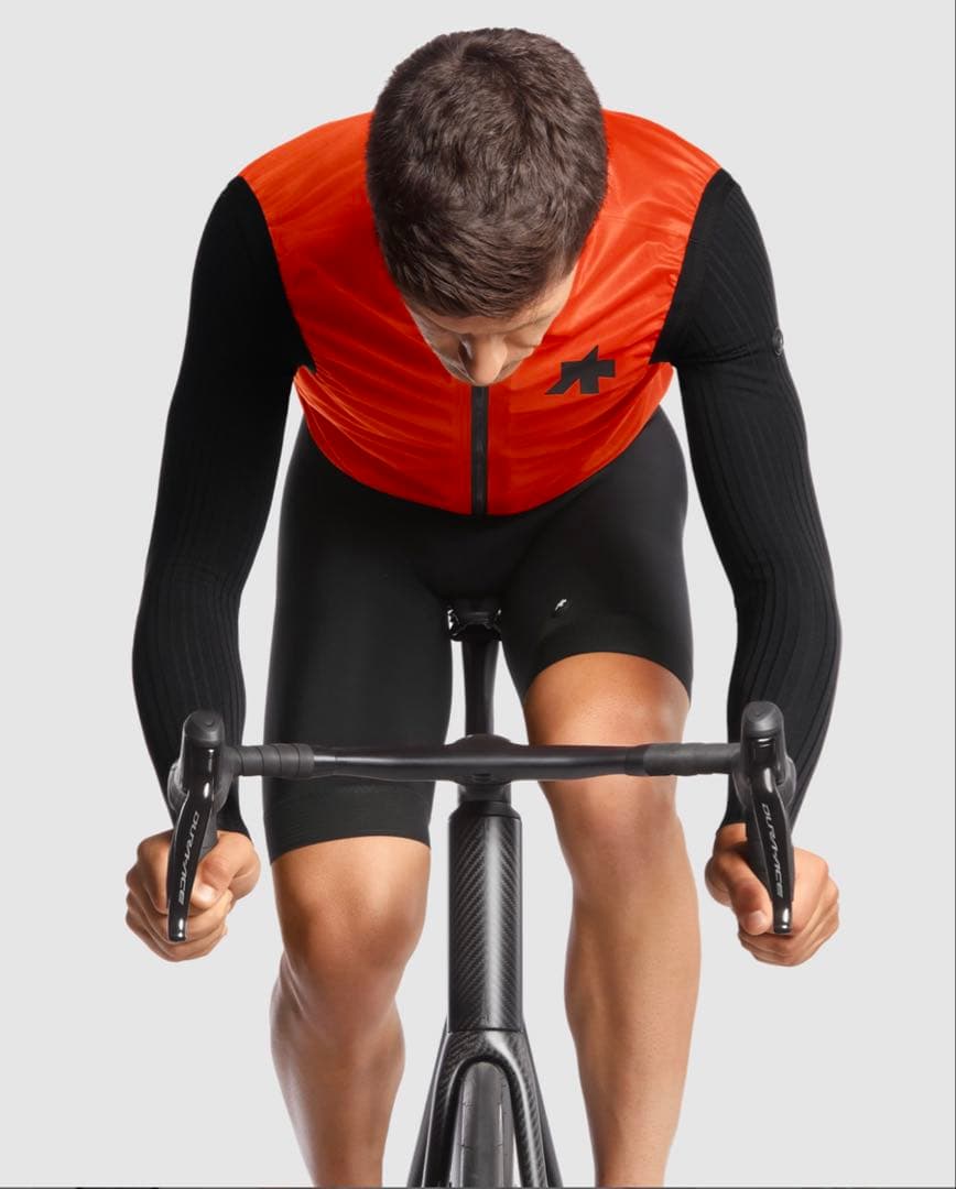 ASSOS EQUIPE RS RAIN VEST S9 オレンジ　S