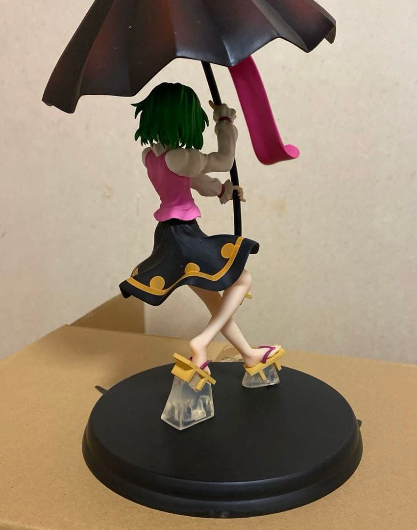 グリフォン　東方プロジェクト　 多々良 小傘 ブラックアンブレラ　フィギュア