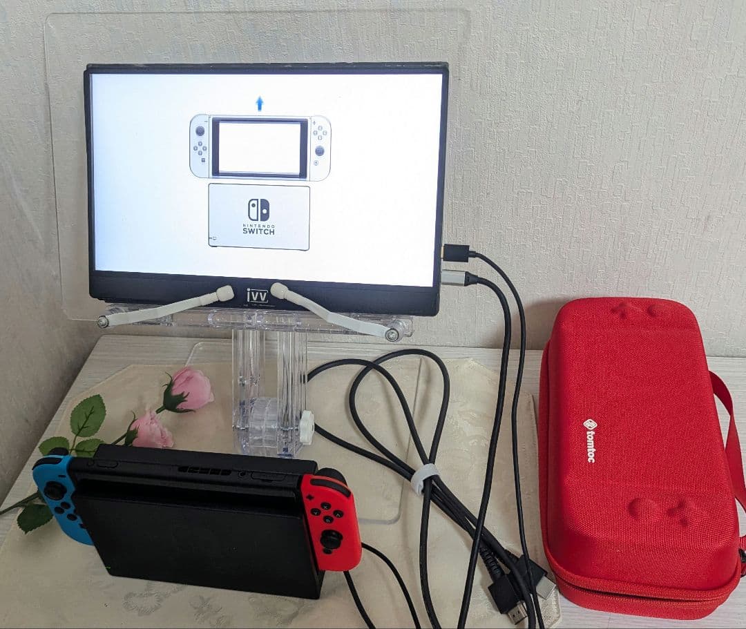 Nintendo Switch 本体 SDカード内蔵 専用ケース付き