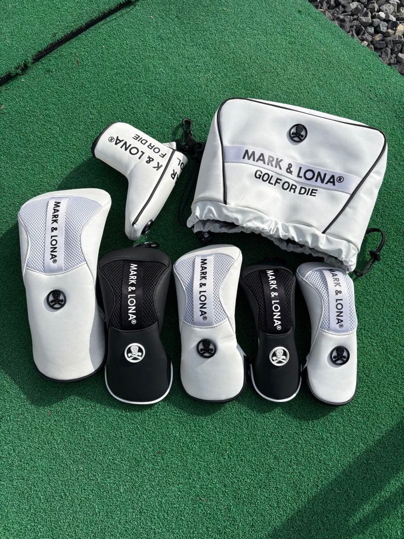美品　MARK&LONA ゴルフバッグ ホワイト　キャリーバッグ　ヘッドカバー