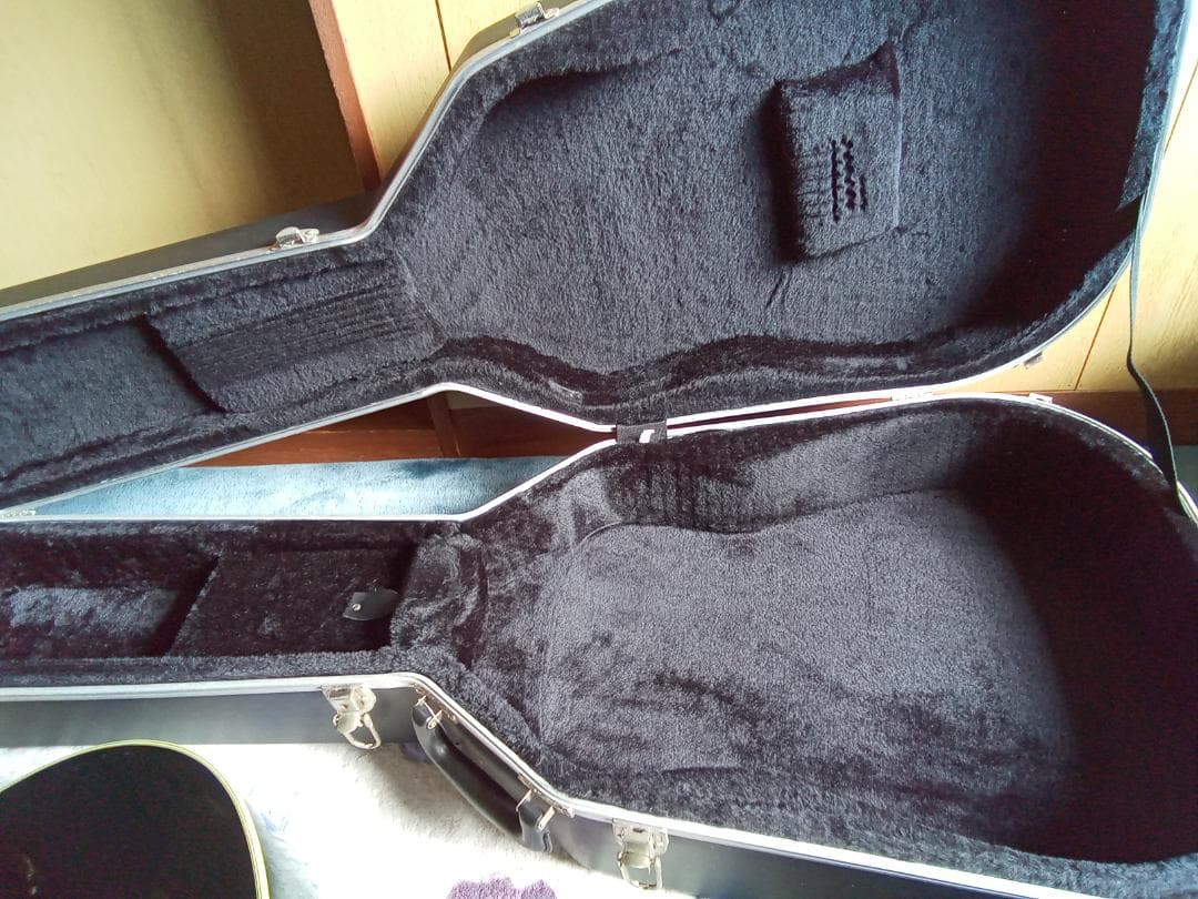 Fenderアコギハードケース　Dタイプ