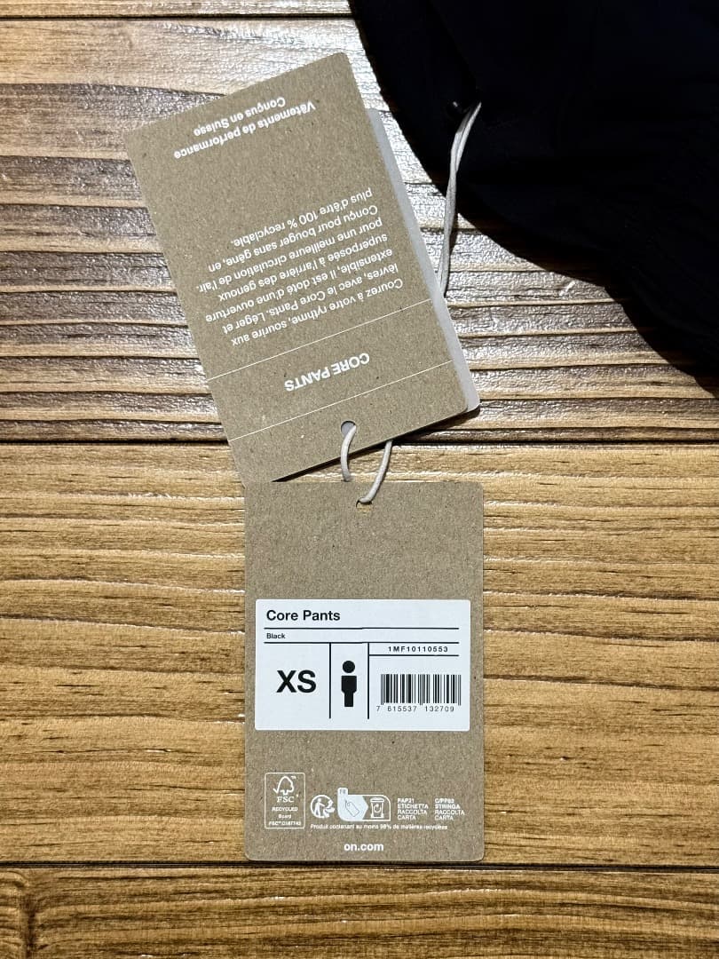 On Core Pants XS ブラック