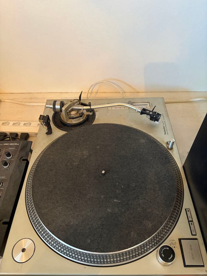 Technics ターンテーブルとミキサーカートリッジ針ヘッドホンDJセット