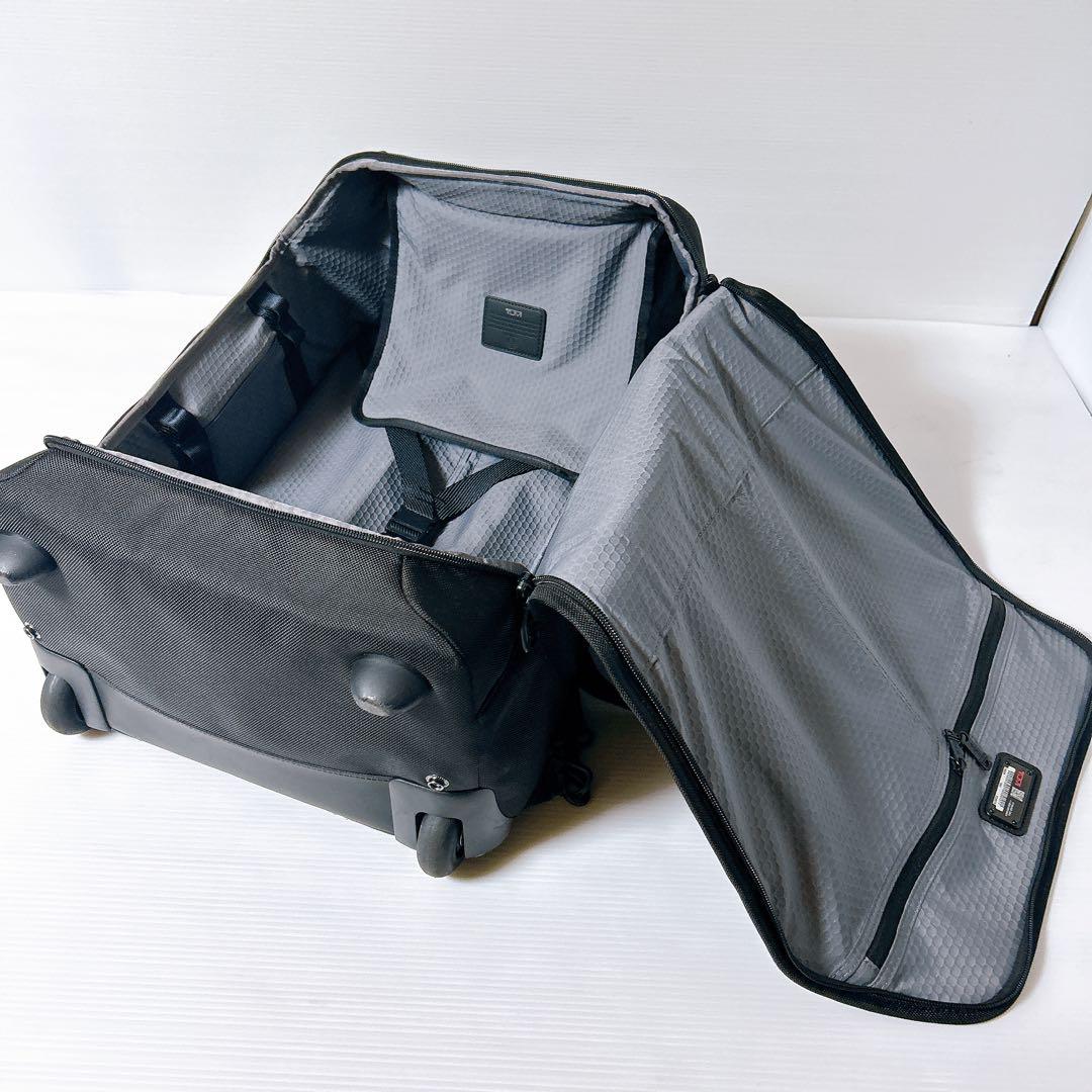 TUMI トゥミ ウィールド・ダッフル・キャリーオン