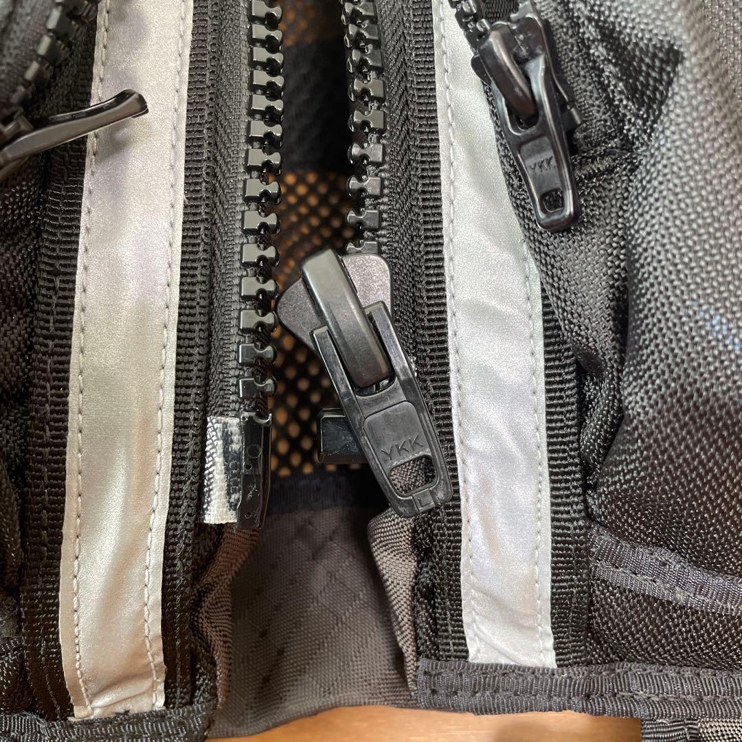 モンベルライフジャケットアングラー サイズ L/XL 黒